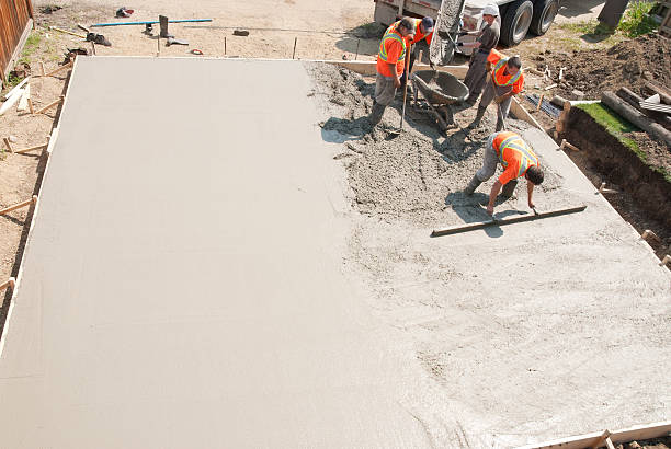 Best Local Concrete Companies  in Curtice, OH